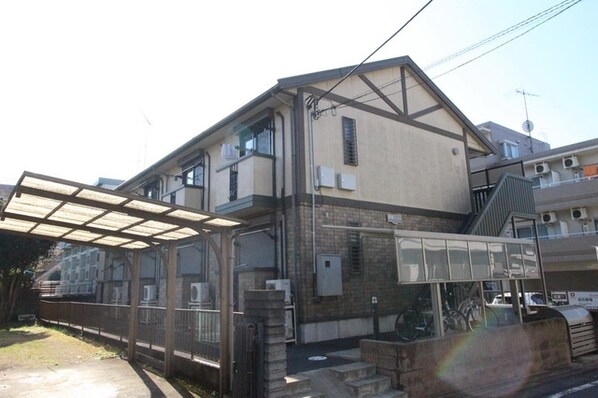 若葉ハイムの物件外観写真